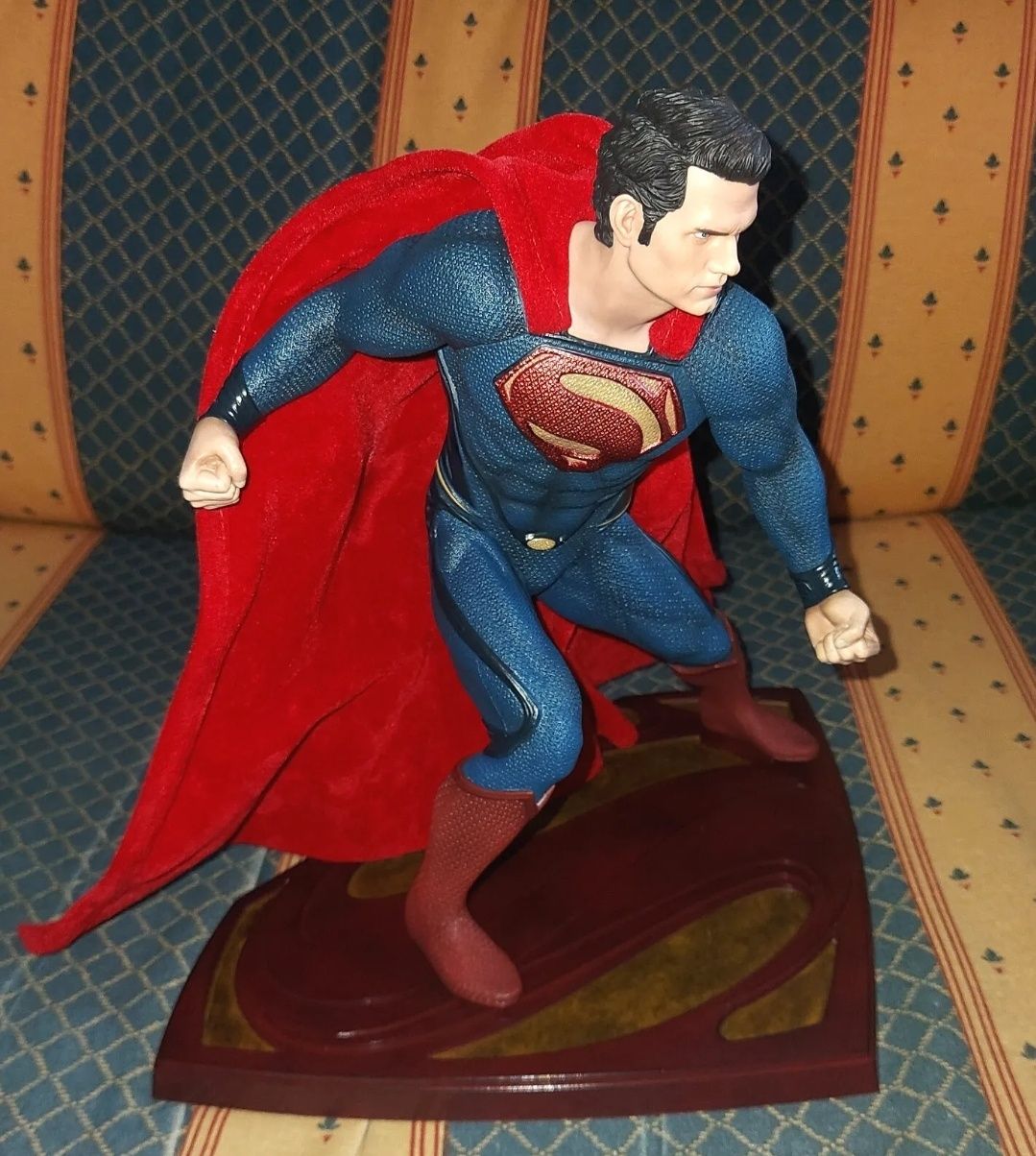 Man of Steel Kotobukiya ESTATUA