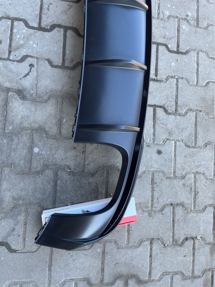 Dyfuzor spoiler tyl Audi S3 8V A3 sedan limousine 8V5.807.521AA