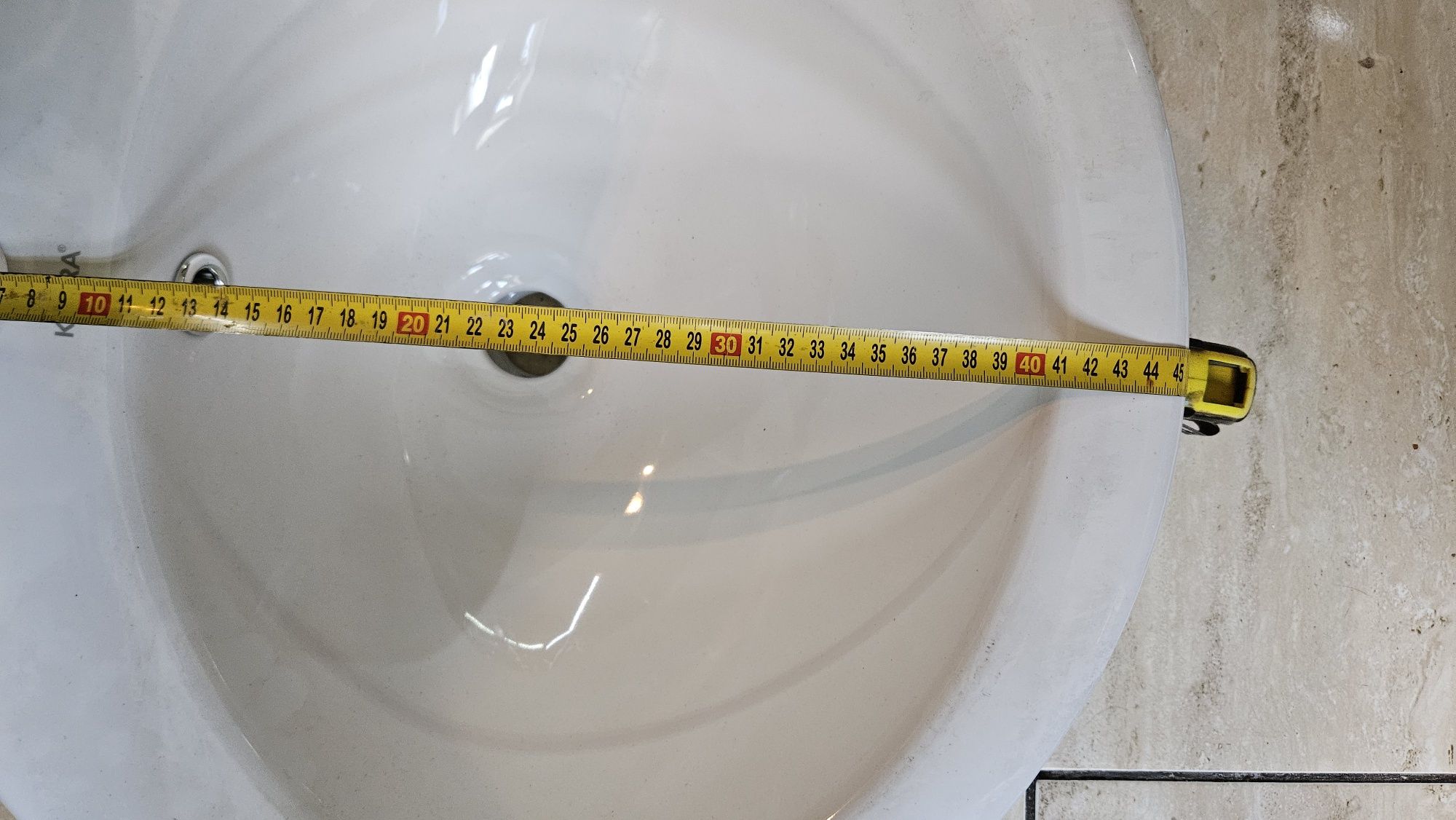 Umywalka wpuszczana ceramiczna Kerra nowa