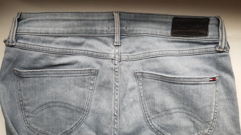 Джинсы tommy hilfiger, 38 m