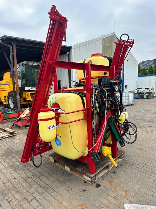 Opryskiwacz zawieszany Hardi 1000L  1200L 12m rozwadniacz