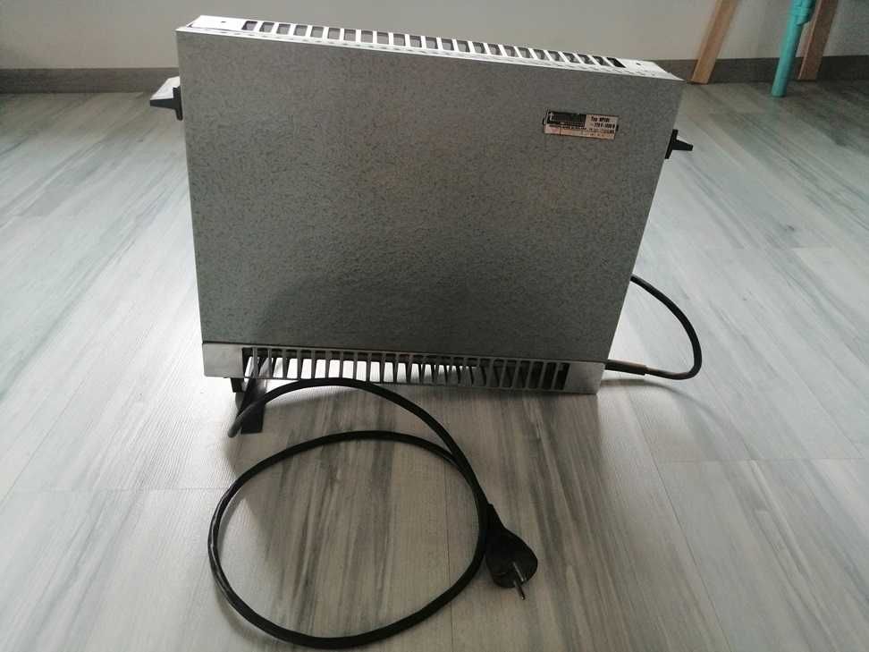 Grzejnik elektryczny farelka TERMIKA typ 0P101. Retro PRL, vintage.