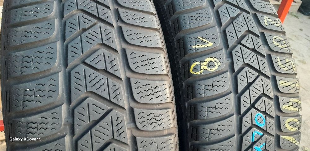 Opony Zimowe 205÷40÷18÷PIRELLI.Adres-ZALESIANY 33 A-przy rondzie.