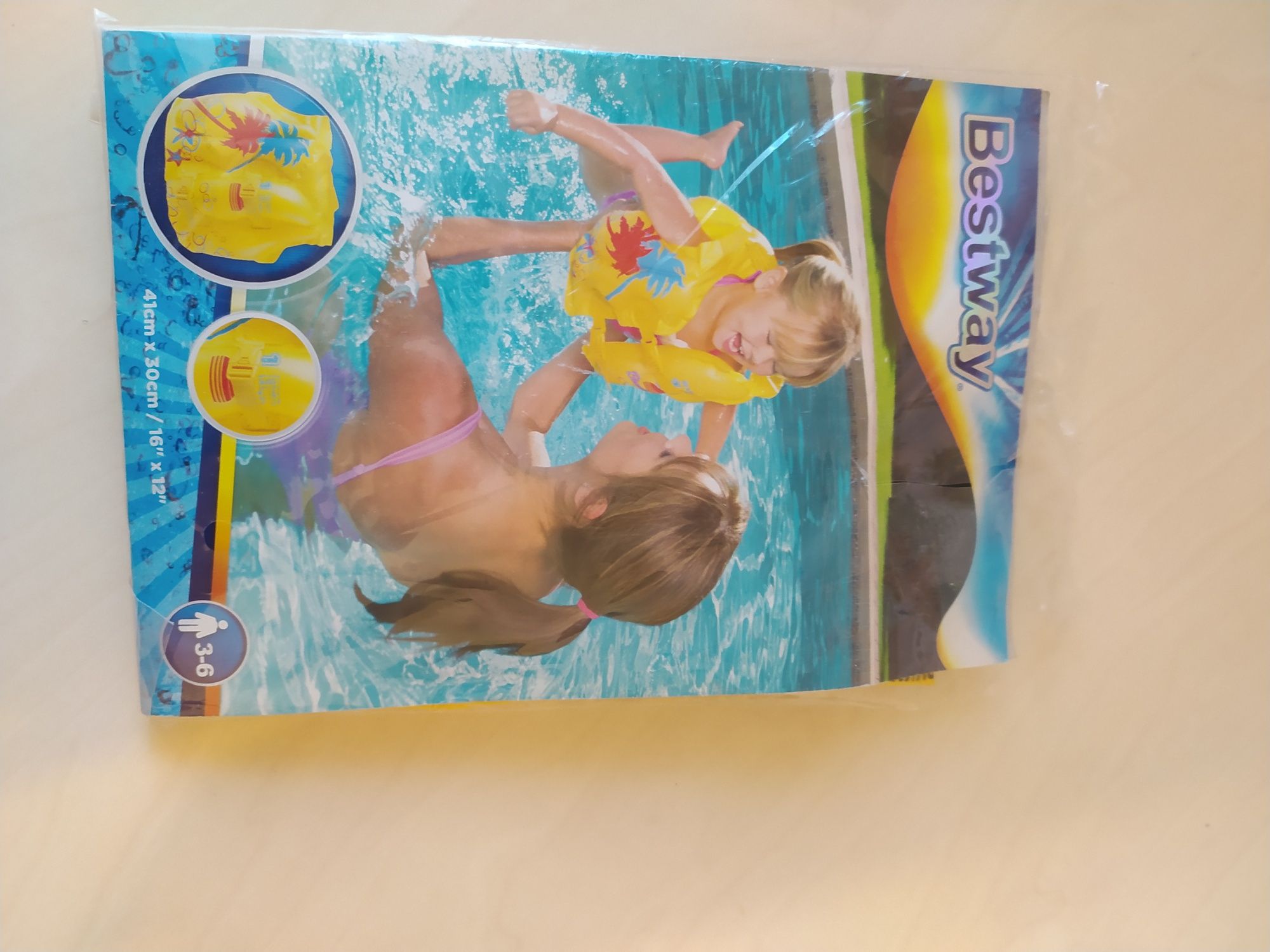 Kamizelka dla dziecka do nauki pływania + gratis