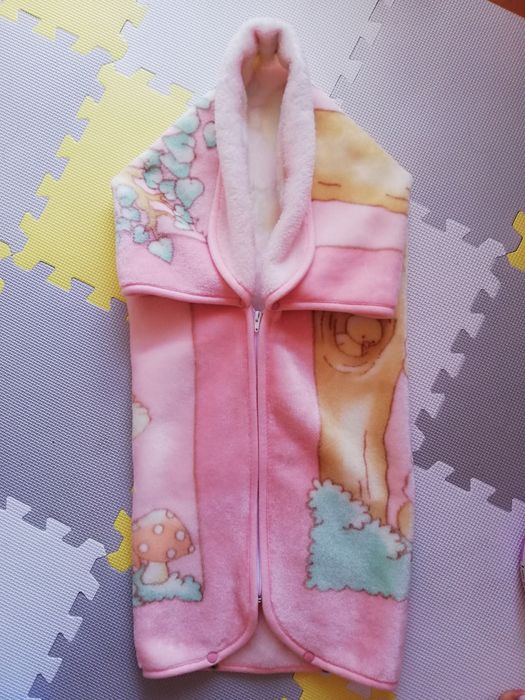 Mantinha polar forma de casaco para bebés