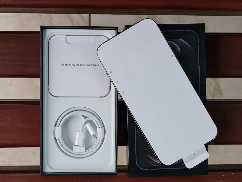 iPhone 12 Pro Max Graphite,идеальное состояние.