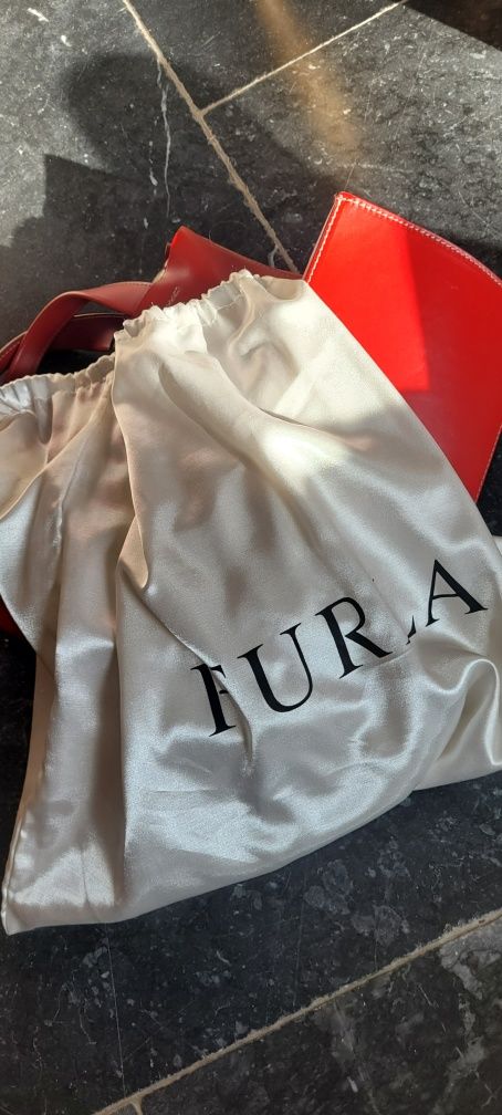 Torebka Furla skóra czerwona