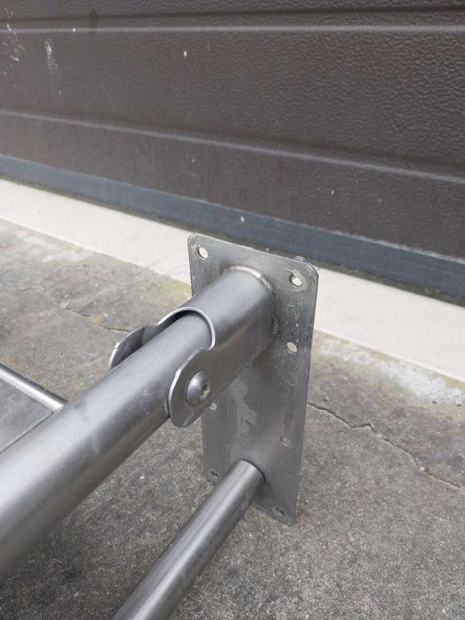 Assento de parede rebativel em aço inoxidavel para base de duche