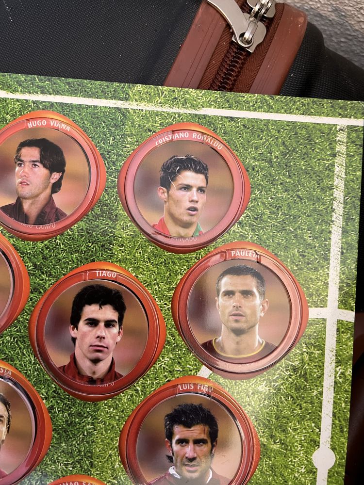 Vendo caderneta da selecao portuguesa euro 2004