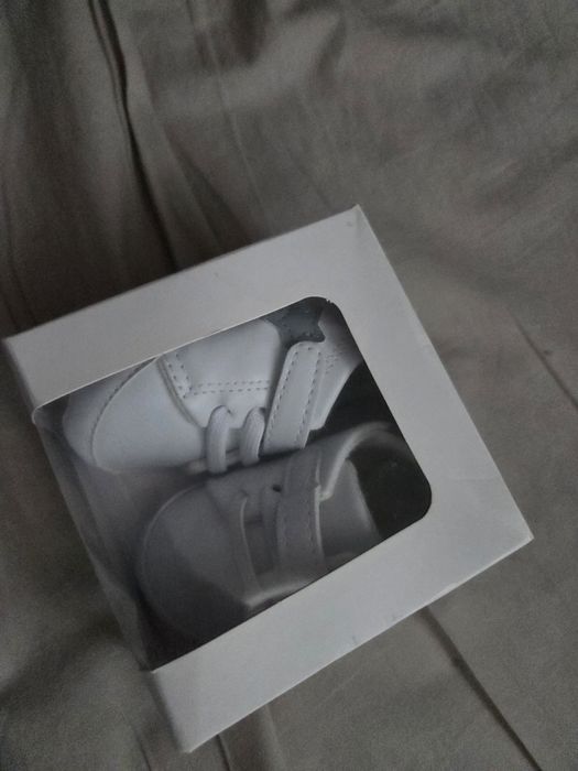 Buciki niemowlece 0-6