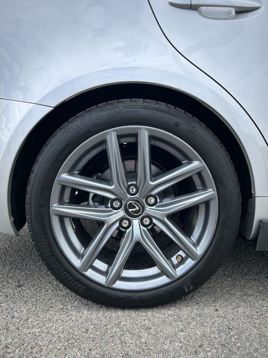 Продам Lexus IS 250