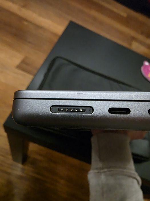 MacBook Pro 14 m1 pro