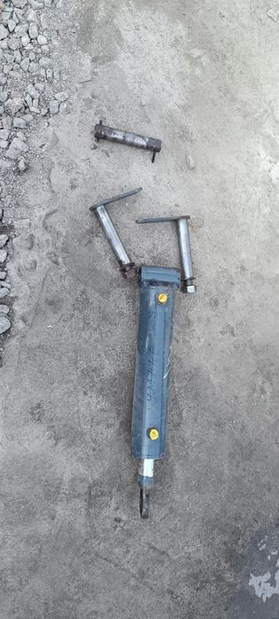 Продам гідроциліндр