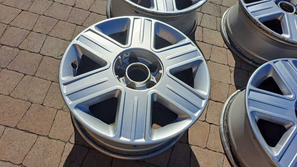 Felgi aluminiowe Audi A2 5X100 15" -025C
