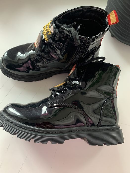 Лакіровані ботінки 28