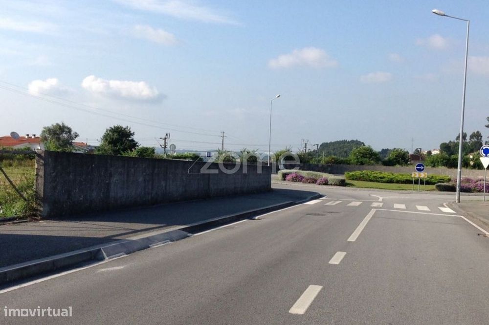 2 Terrenos para construção em Pedrouços
