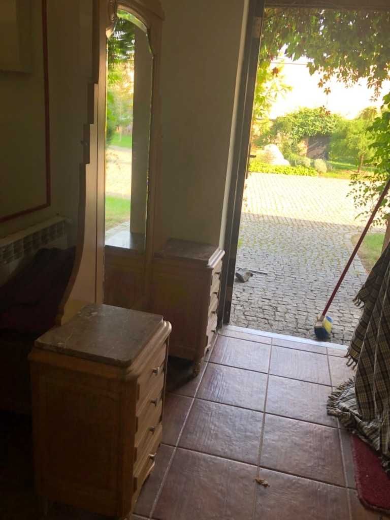 Piękna francuska toaletka