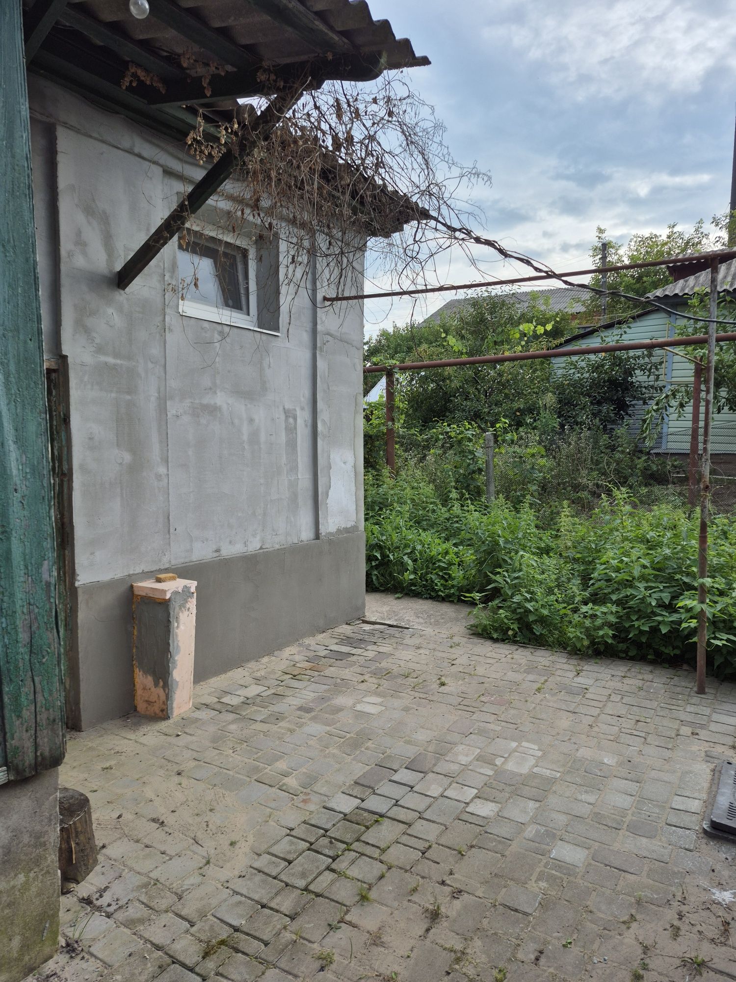 Продаж будинку в м. КРОЛЕВЕЦЬ
