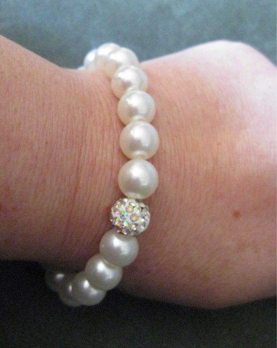 Pulseira Perolas e Conta de Brilhantes NOVA - SALDO