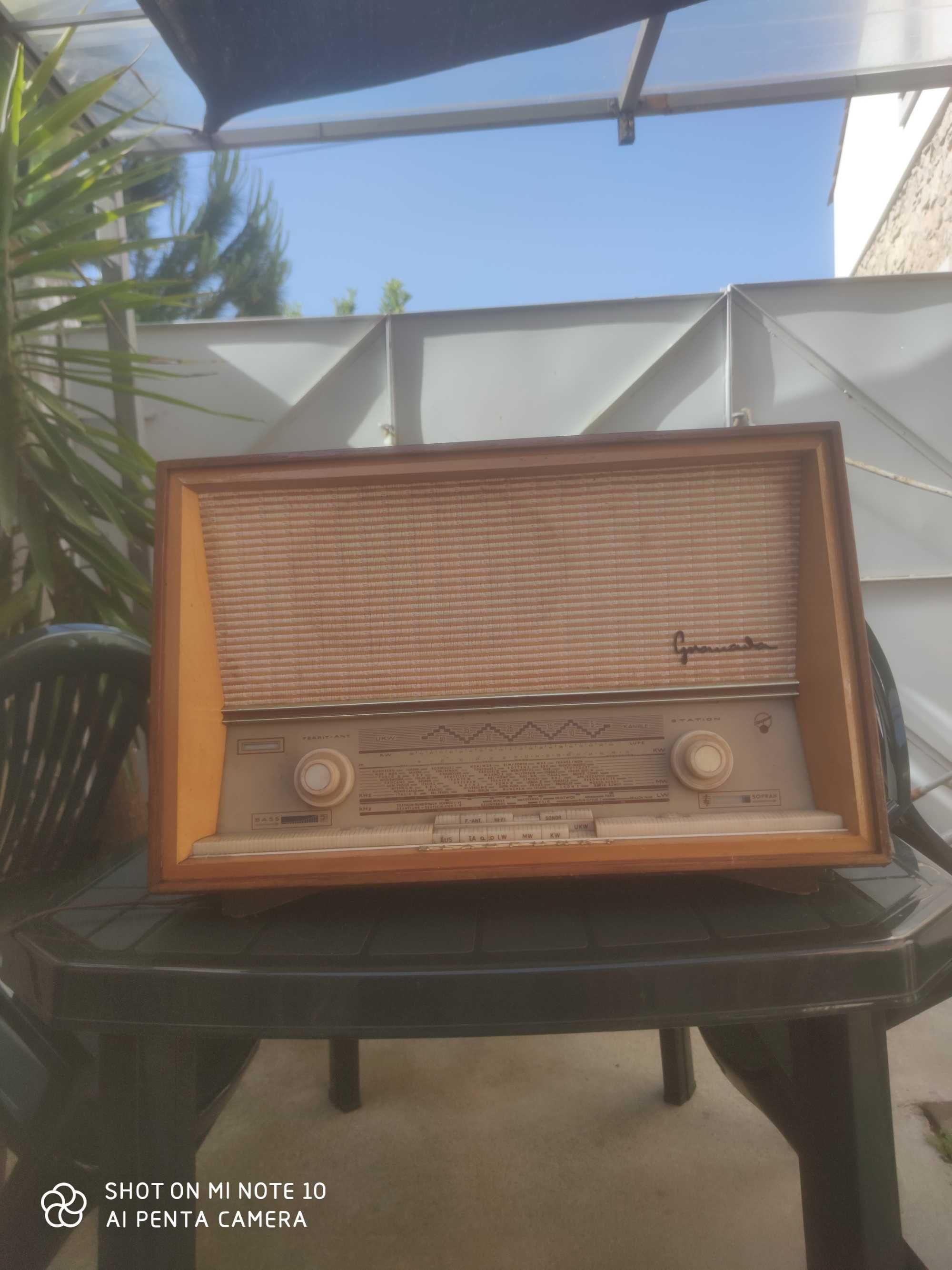 Rádio Antigo a Valvulas Blaupunkt Granada Reparado a Funcionar