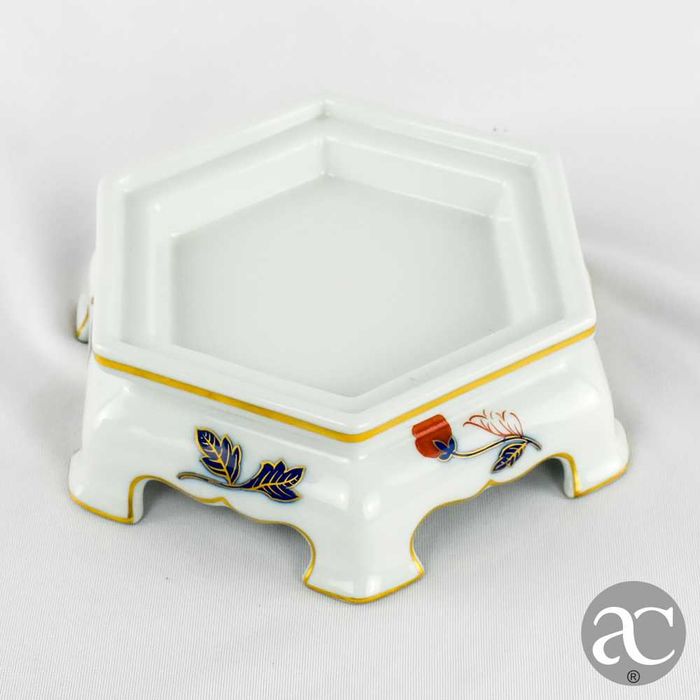 Cachepot hexagonal com base, porcelana Vista Alegre, Decoração Imari