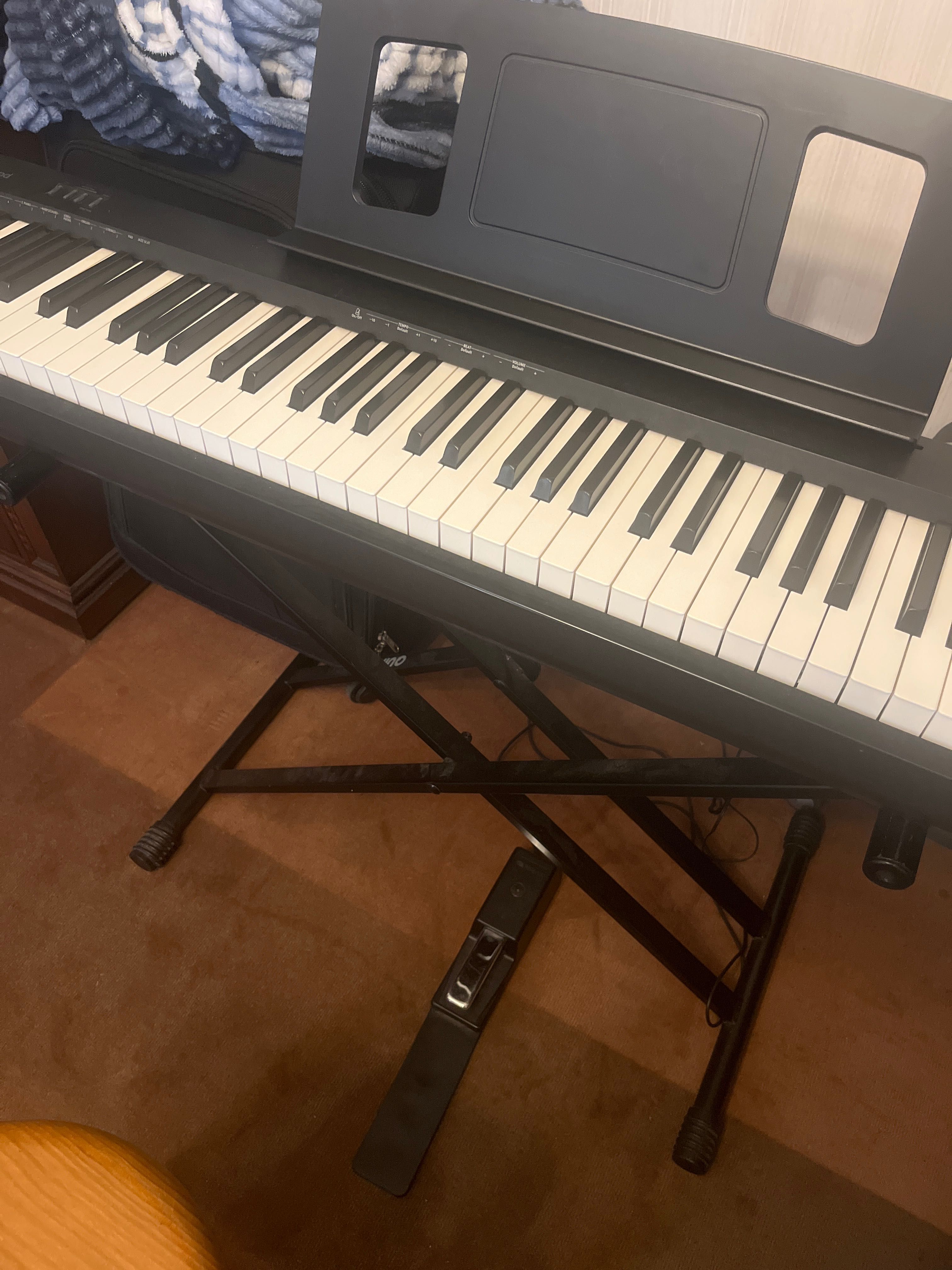 Teclado Roland FP-10