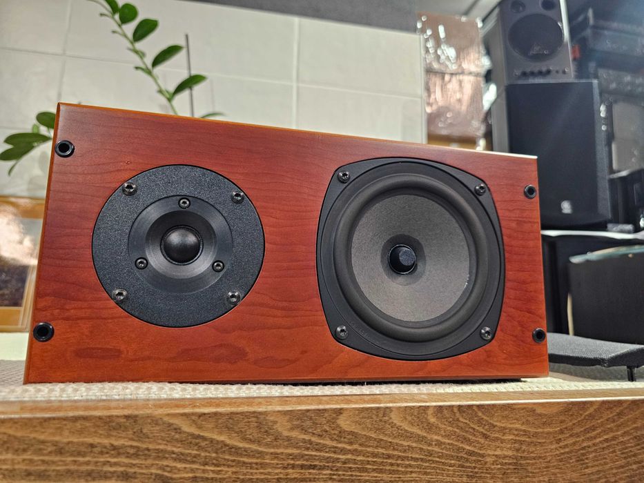 Rega Center Channel Speaker