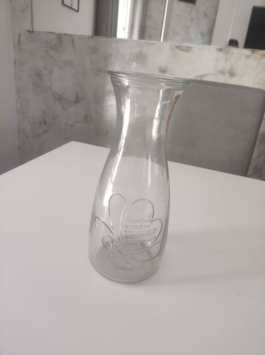 Karafka na wodę szklana