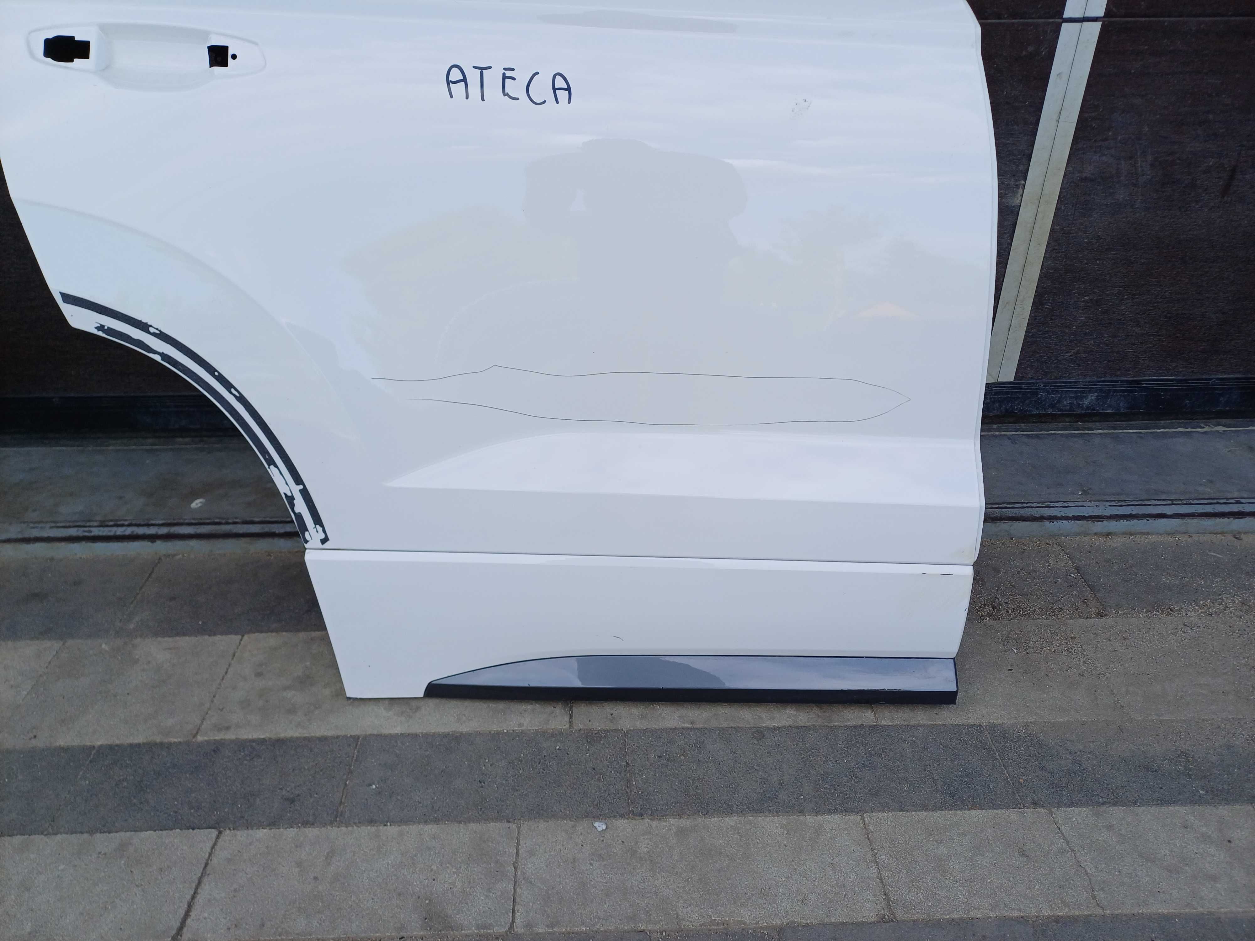 drzwi prawy tył seat ateca