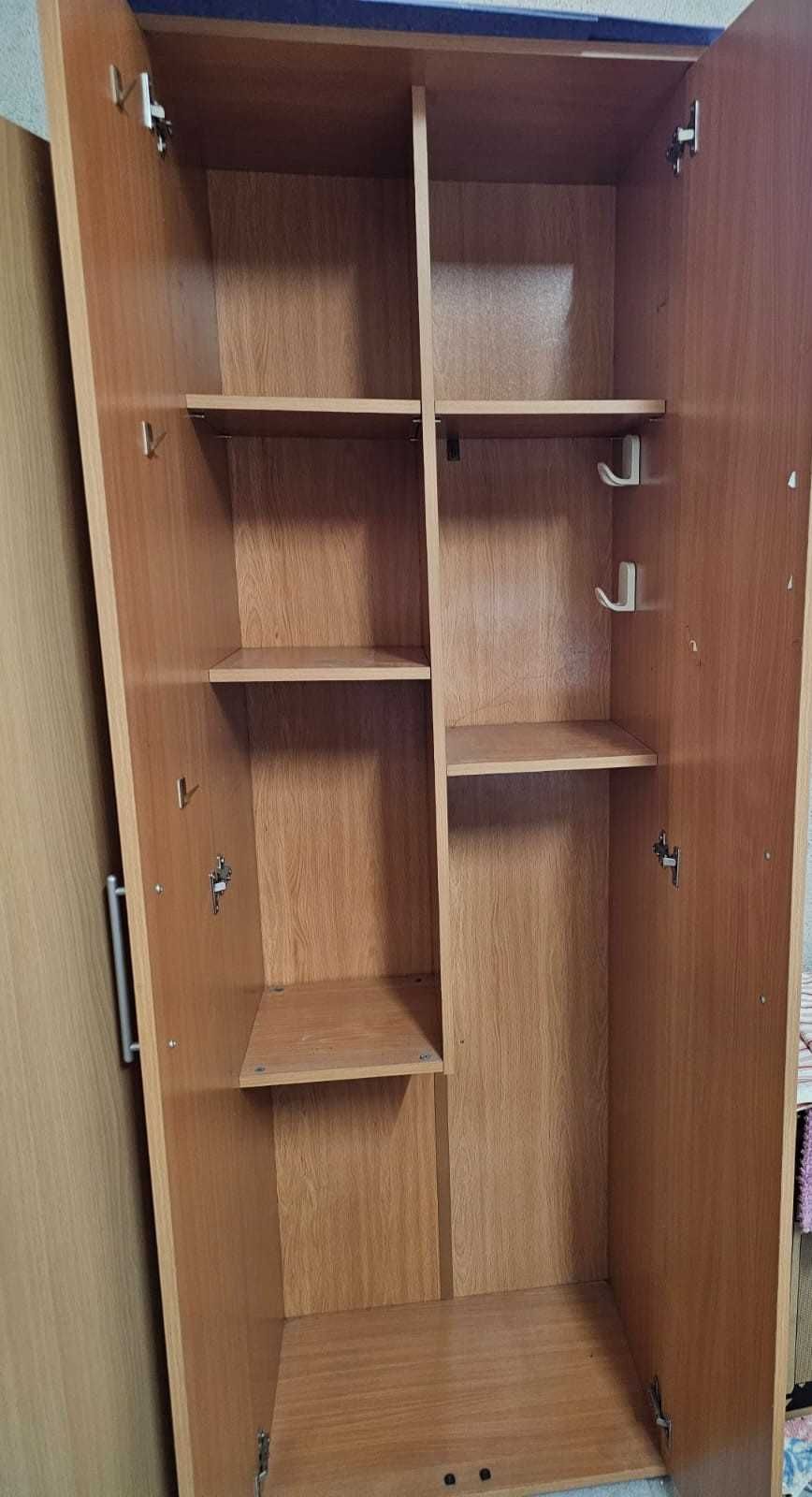 Baixa de Preço - 10€ - Armário com 0,60x1,85
