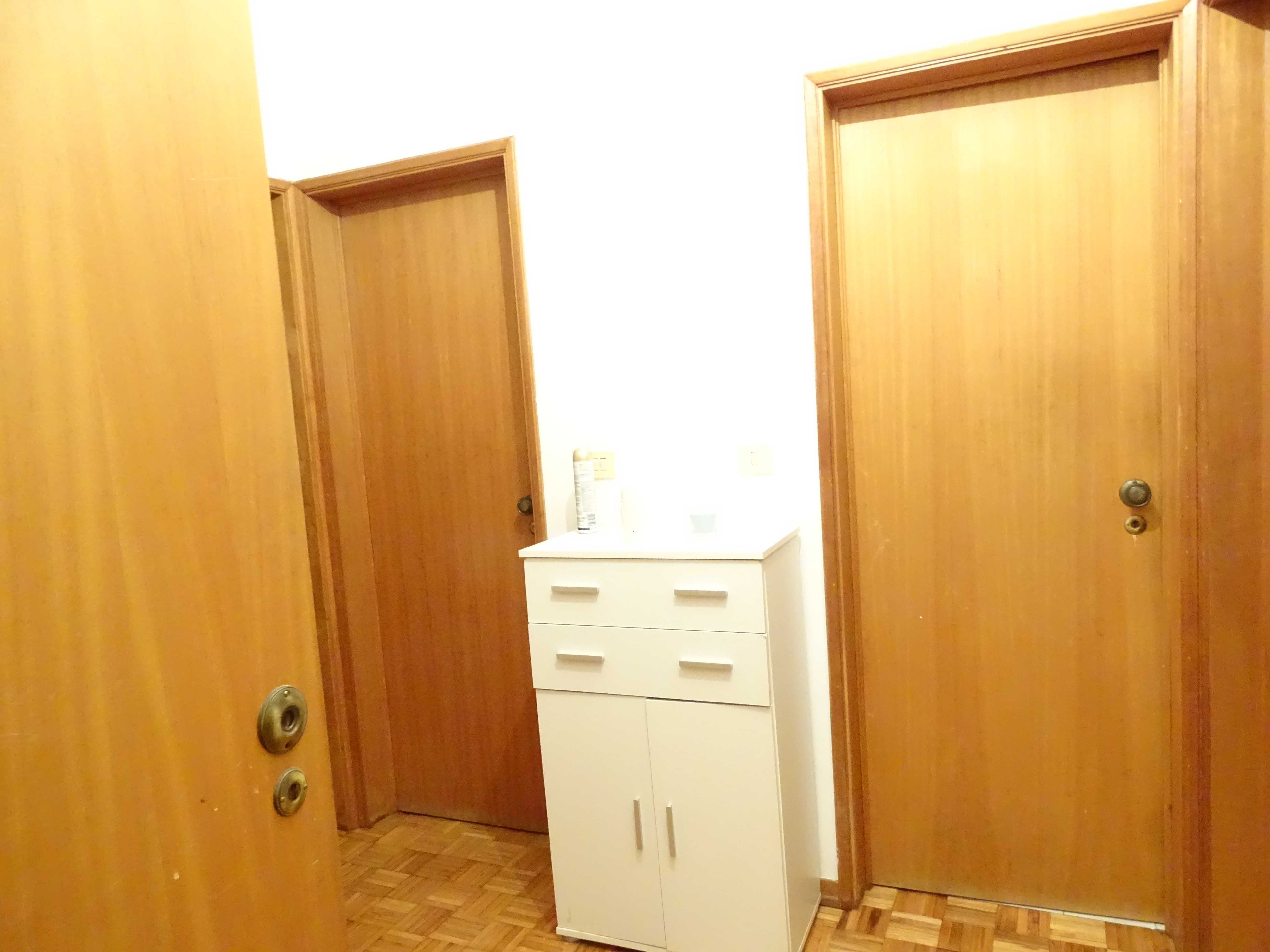Alugo apartamento T3