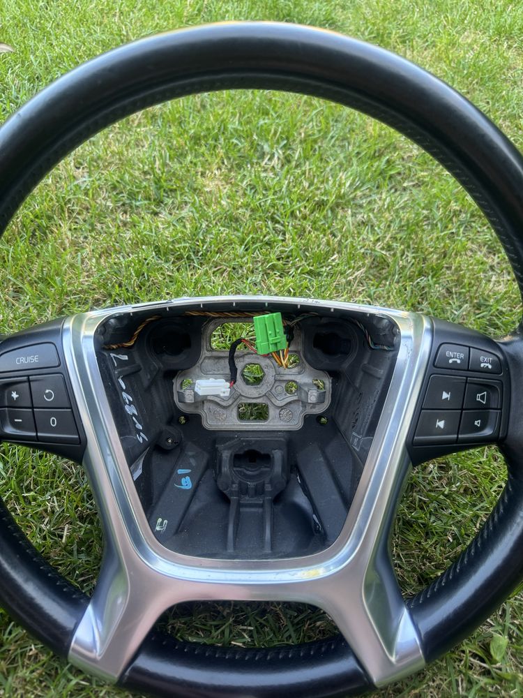 Kierownica z multifunkcja Volvo S60 XC60 ( dobry stan + )
