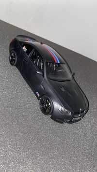 (1/18) Miniatura BMW E92 M3