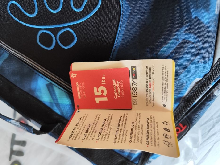 Mochila escolar Totto (nova)