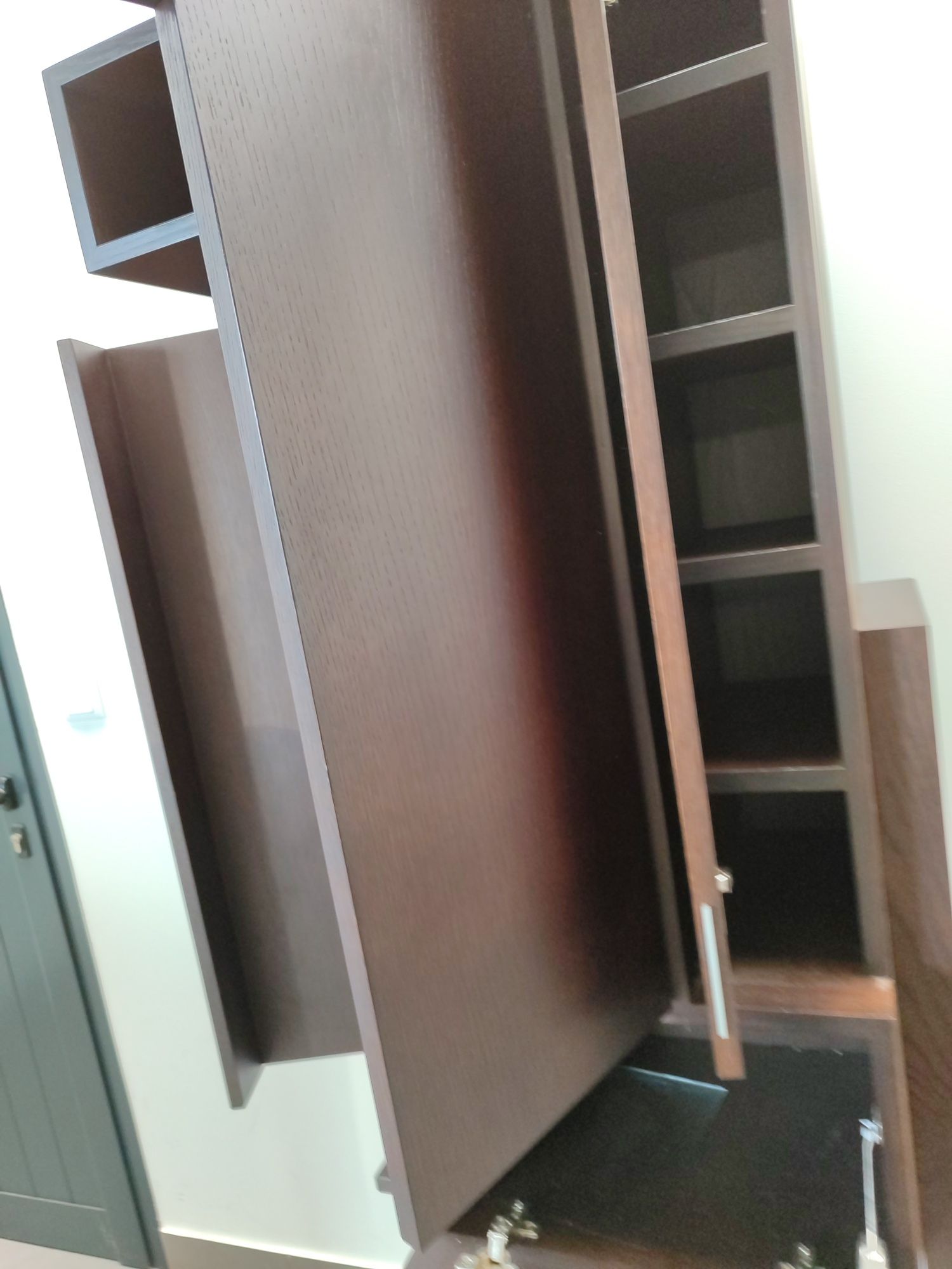 Bar para garrafas e copos