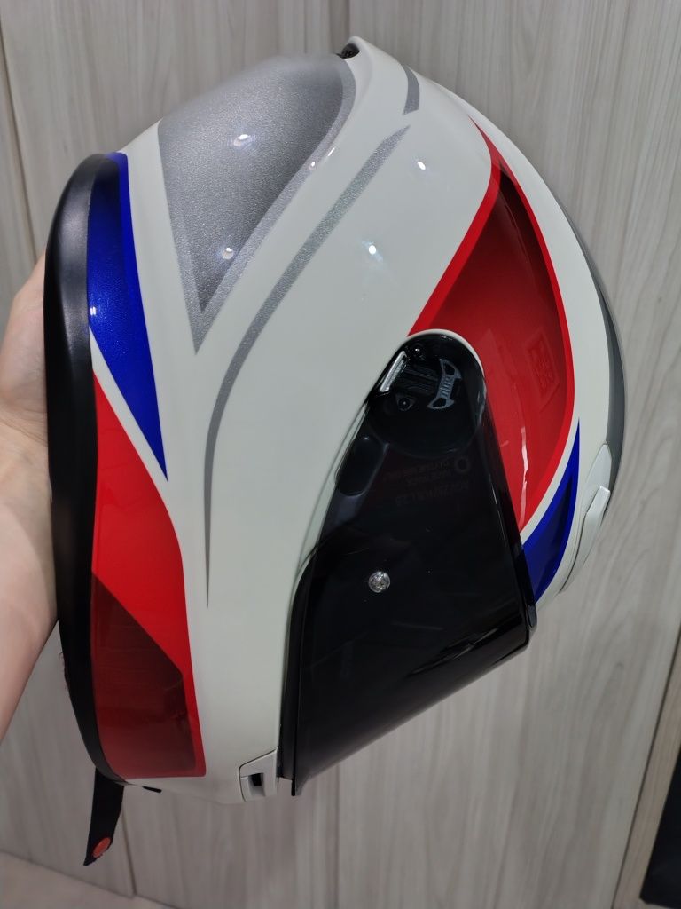 Kask motocyklowy Agv k6 hyphen M/L Czytaj opis.
