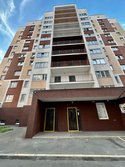 Продам повноцінну 2к квартиру з сучасним ремонтом