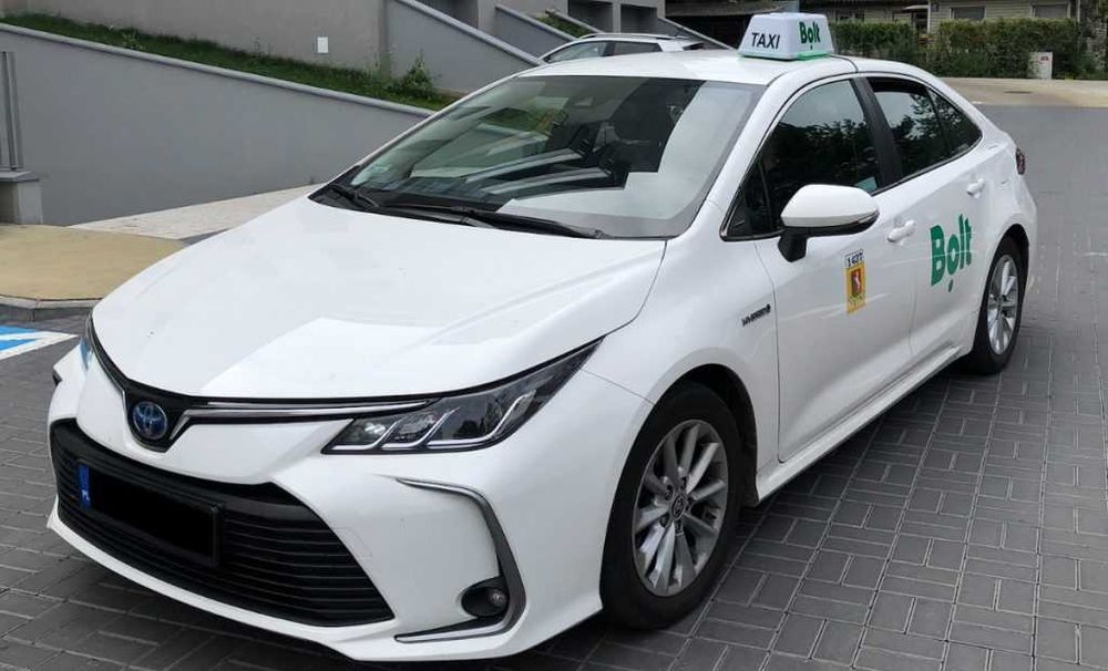 Wynajem samochodów Uber Bolt Freenow Ele Taxi
