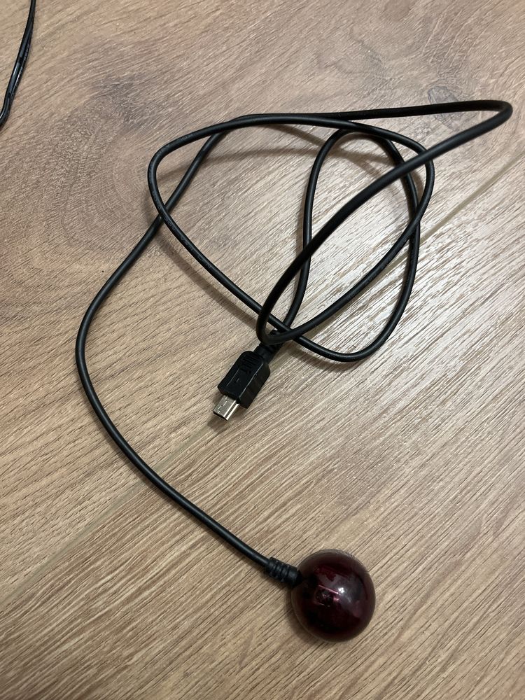 Dekoder dvb t2 z przewodem hdmi i z dodatkowym czujnikiem podczerwieni