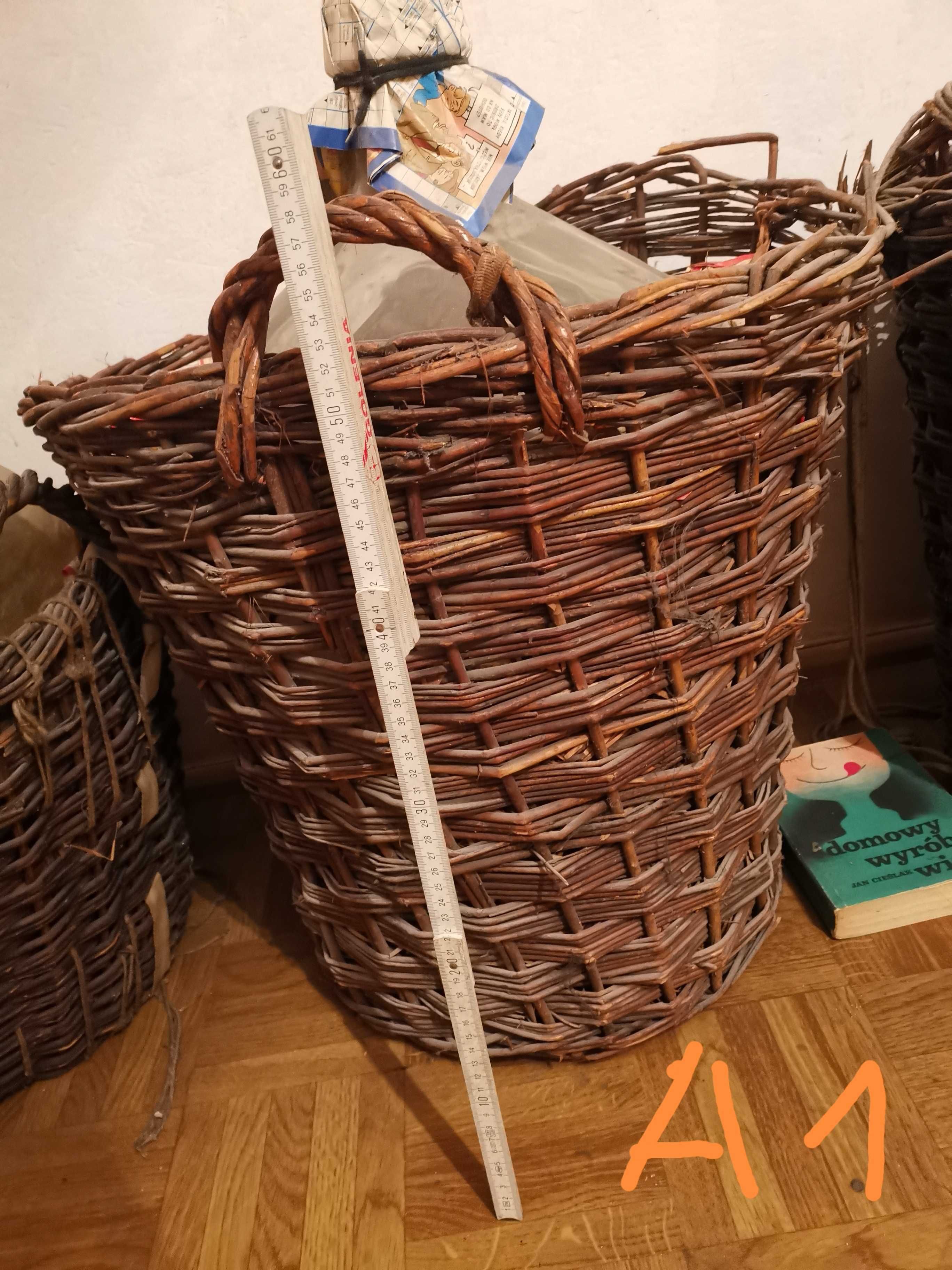Balony szklane na wino z koszami szt. 4