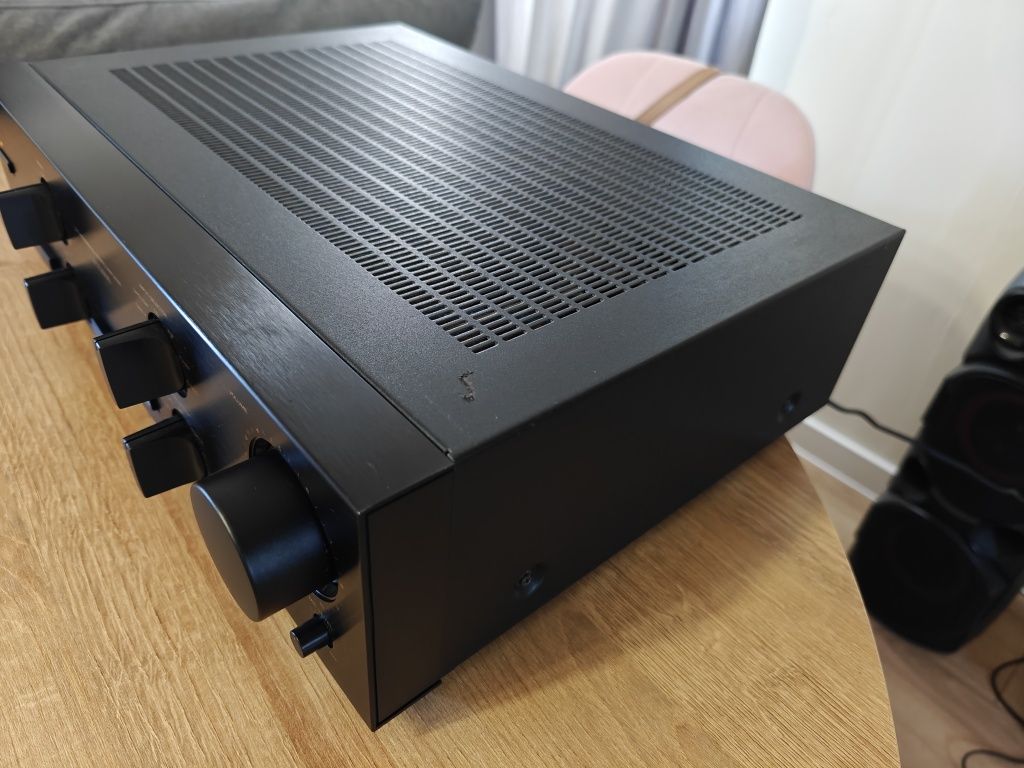Wzmacniacz Teac A-X1000