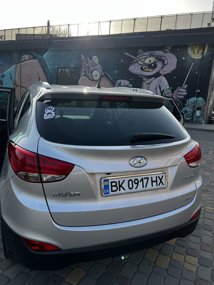 Продам власний, офіційний Hyundai IX35