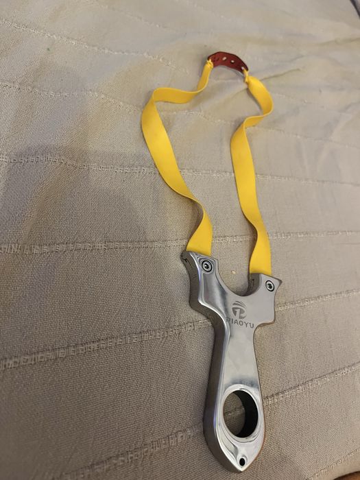 Fisga ultra potente diatamcias ate 100 metros