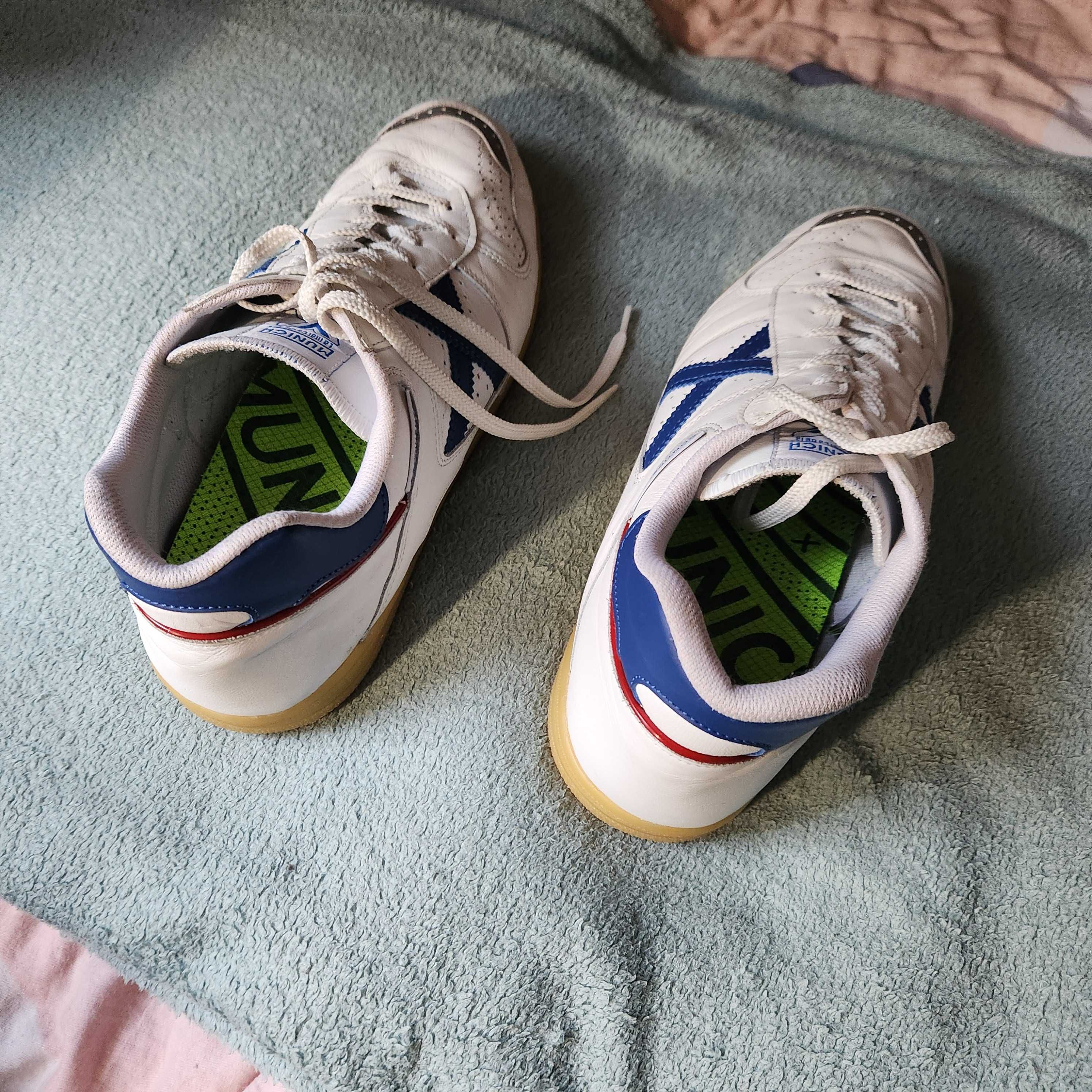 Buty piłkarskie MUNICH Continental Blanco roz. 46