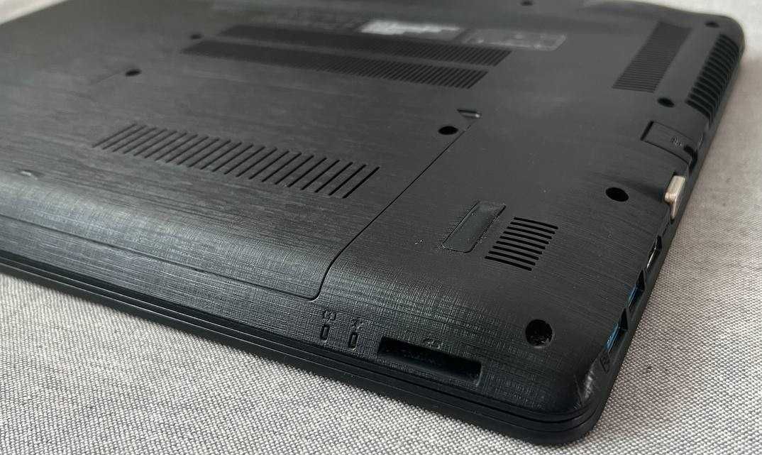 Sprzedam laptop Acer Aspire F5-573G