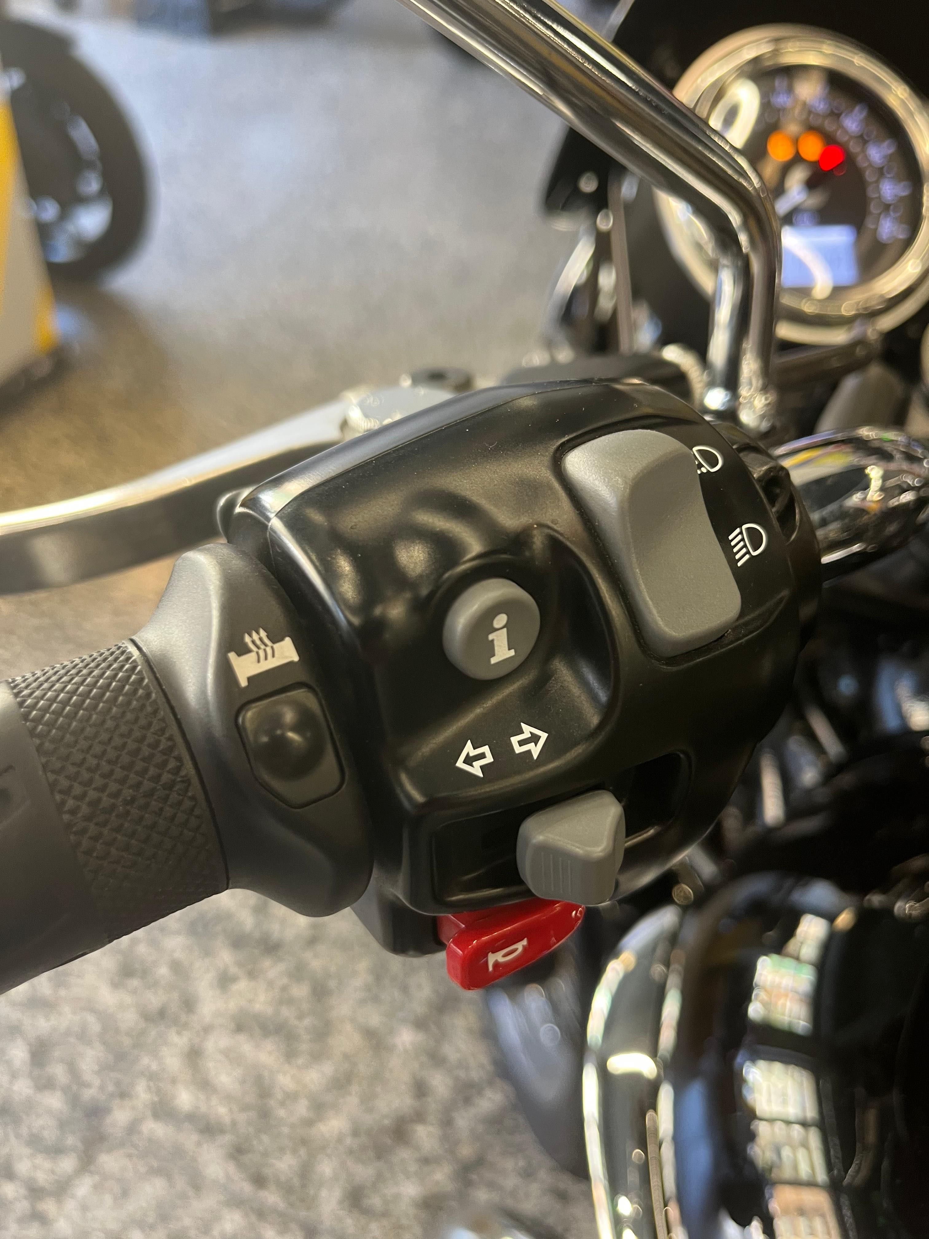 Triumph Bonneville T 120 Intemporal e Distinta Segura e Fiável