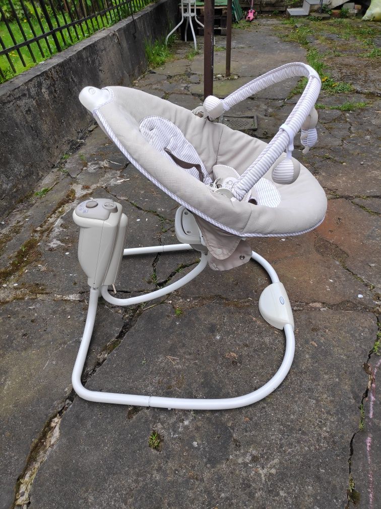 Graco snuggle swing bujak elektryczny