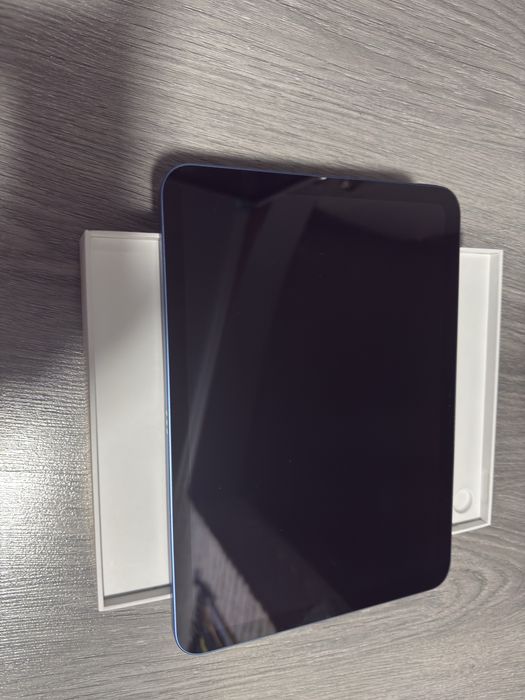 Продам планшет  iPad(A16)128gb wi-fi