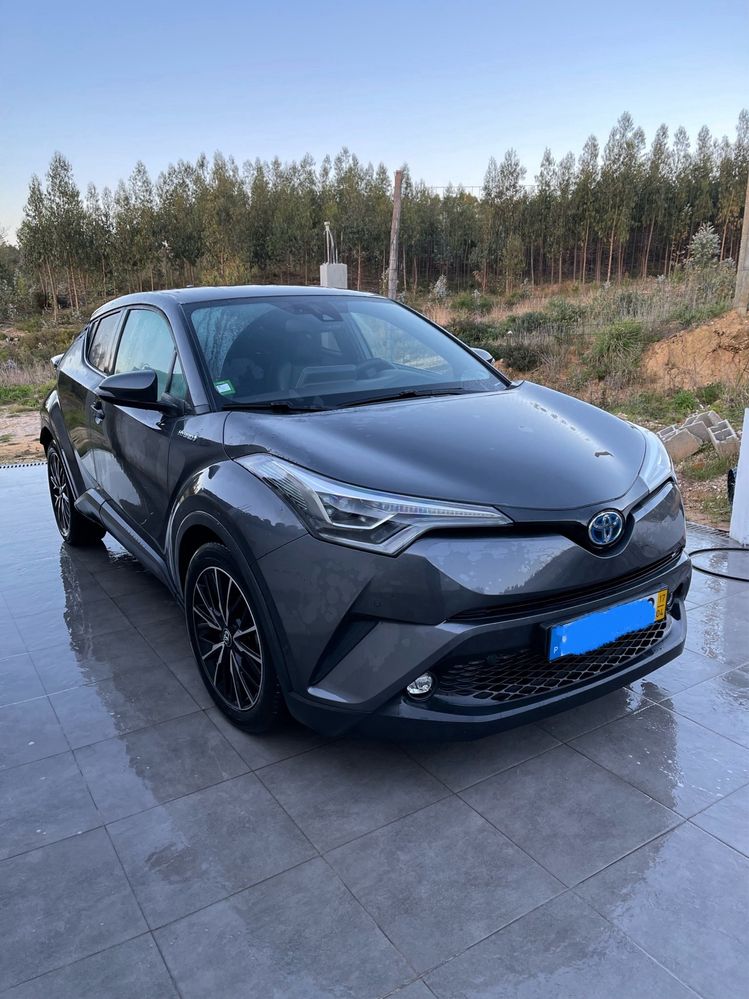 Toyota CH-R 1.8 Híbrido Exclusive + pack Luxury