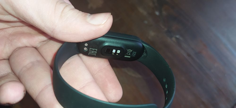 Продаю фітнес браслет mi band 6 original